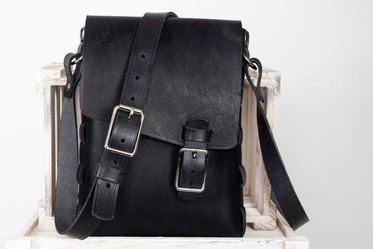 Leather Simone Messenger Bag